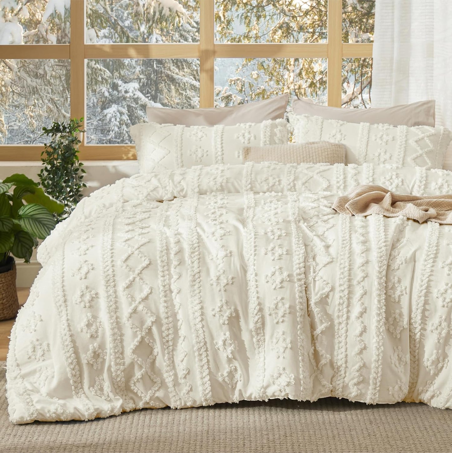 Boho Deluxe Tufted Embroidery Comforter Set