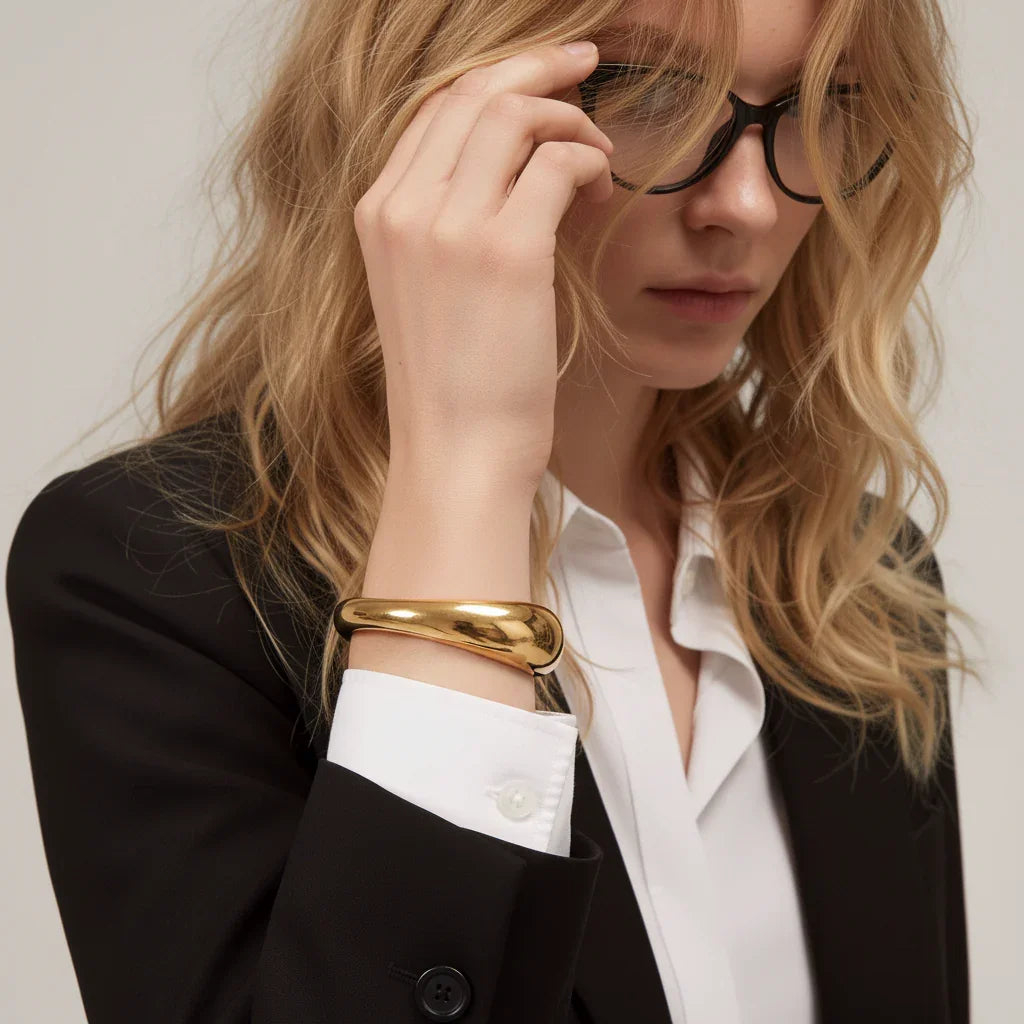 Jessa Sculpted Gold Bangle