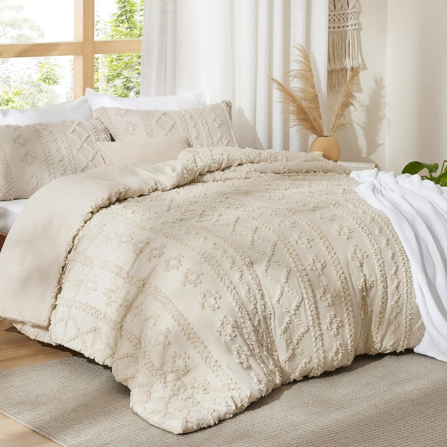Boho Deluxe Tufted Embroidery Comforter Set