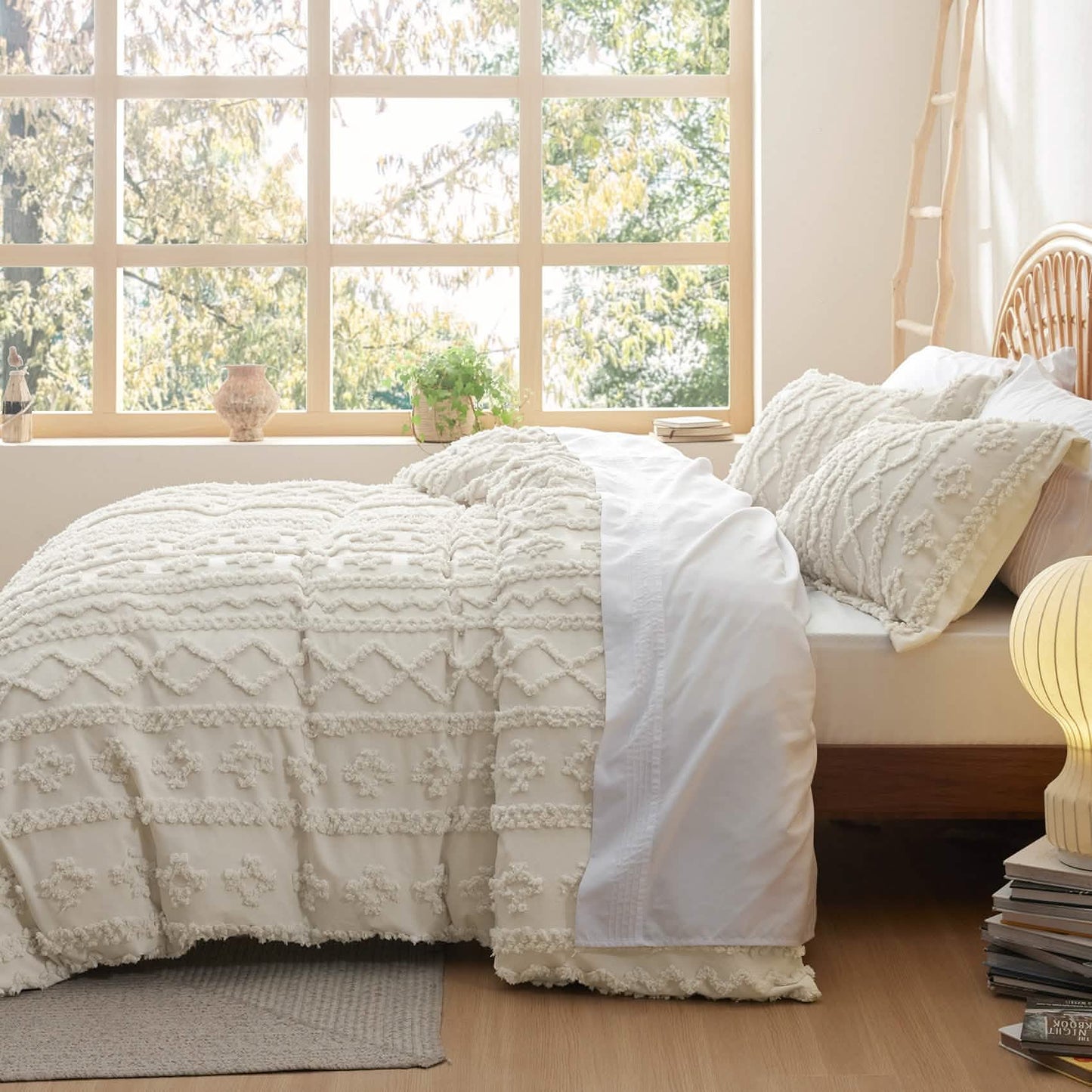 Boho Deluxe Tufted Embroidery Comforter Set