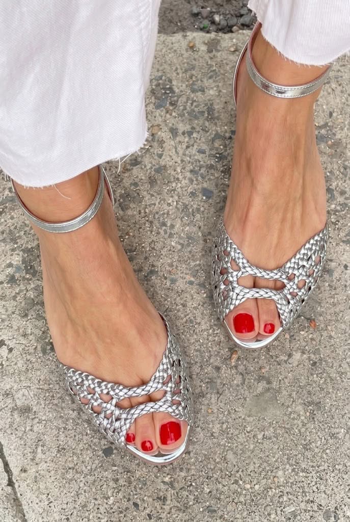 Isadora Woven Golden Sandals Comfort