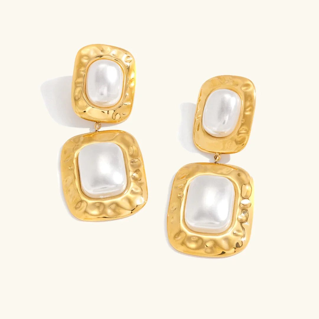 Trixie Chunky Pearl Drop Earrings