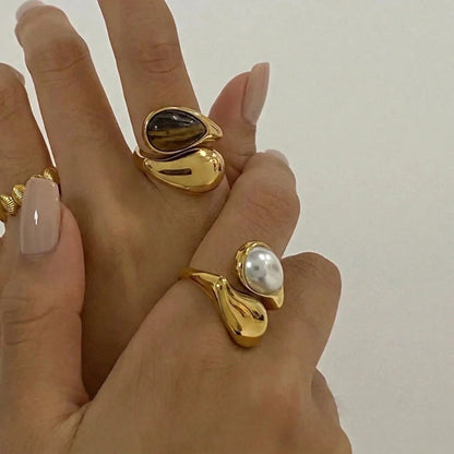Mara Amber Pearl Ring