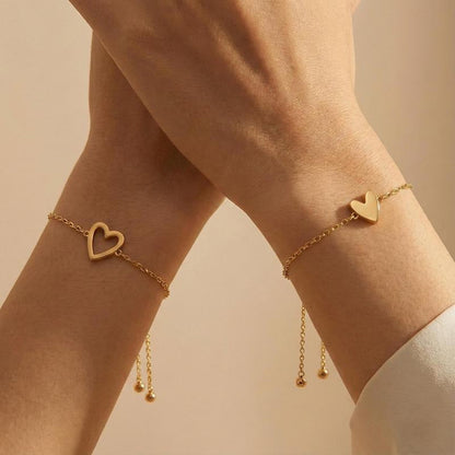 Amoura Matching Hearts Bracelet Set
