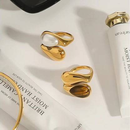 Mara Amber Pearl Ring