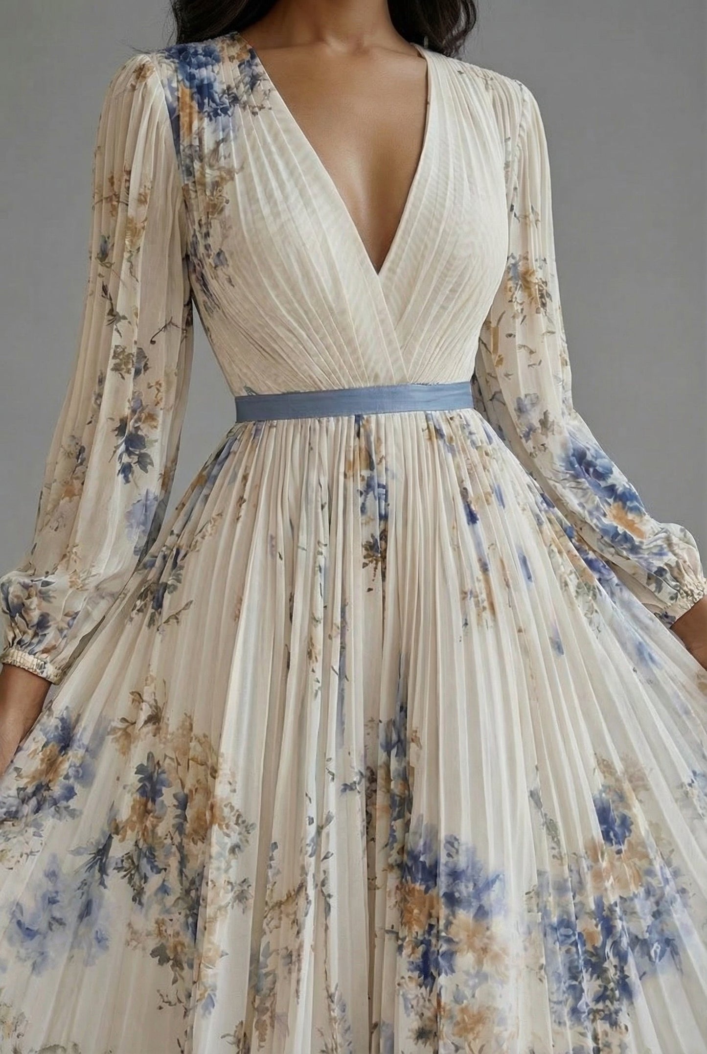 Evelyn | Maxi Dress V-Neck Long Sleeve Pleated Floral Print